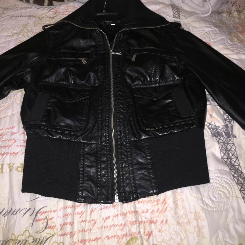 Black leather jacket🖤